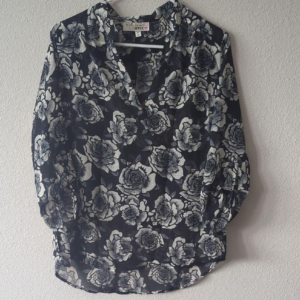 SHEIN Black and White Floral Blouse